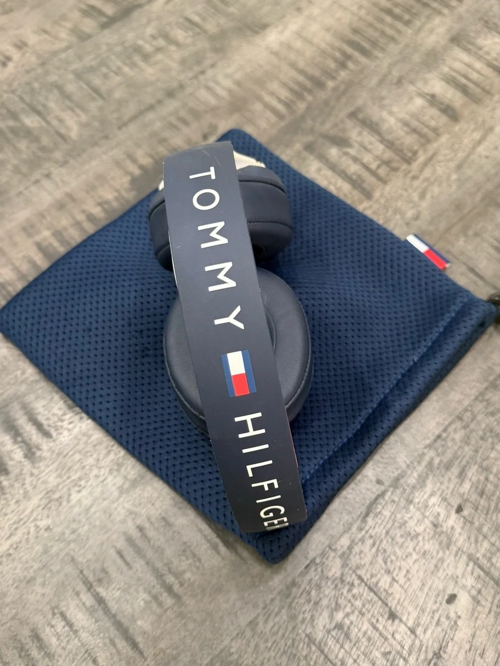 Tommy Hilfiger tommy hilfiger